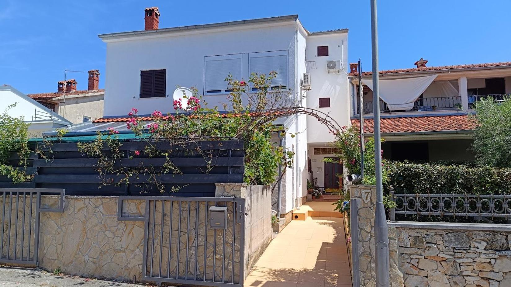 Apartments Alex Rovigno Esterno foto